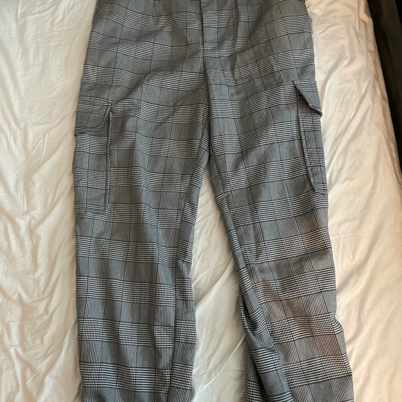 Plaid Cargo Pants Black and White - Picture 2 of 4
